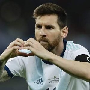 Meet your Posher, Leo